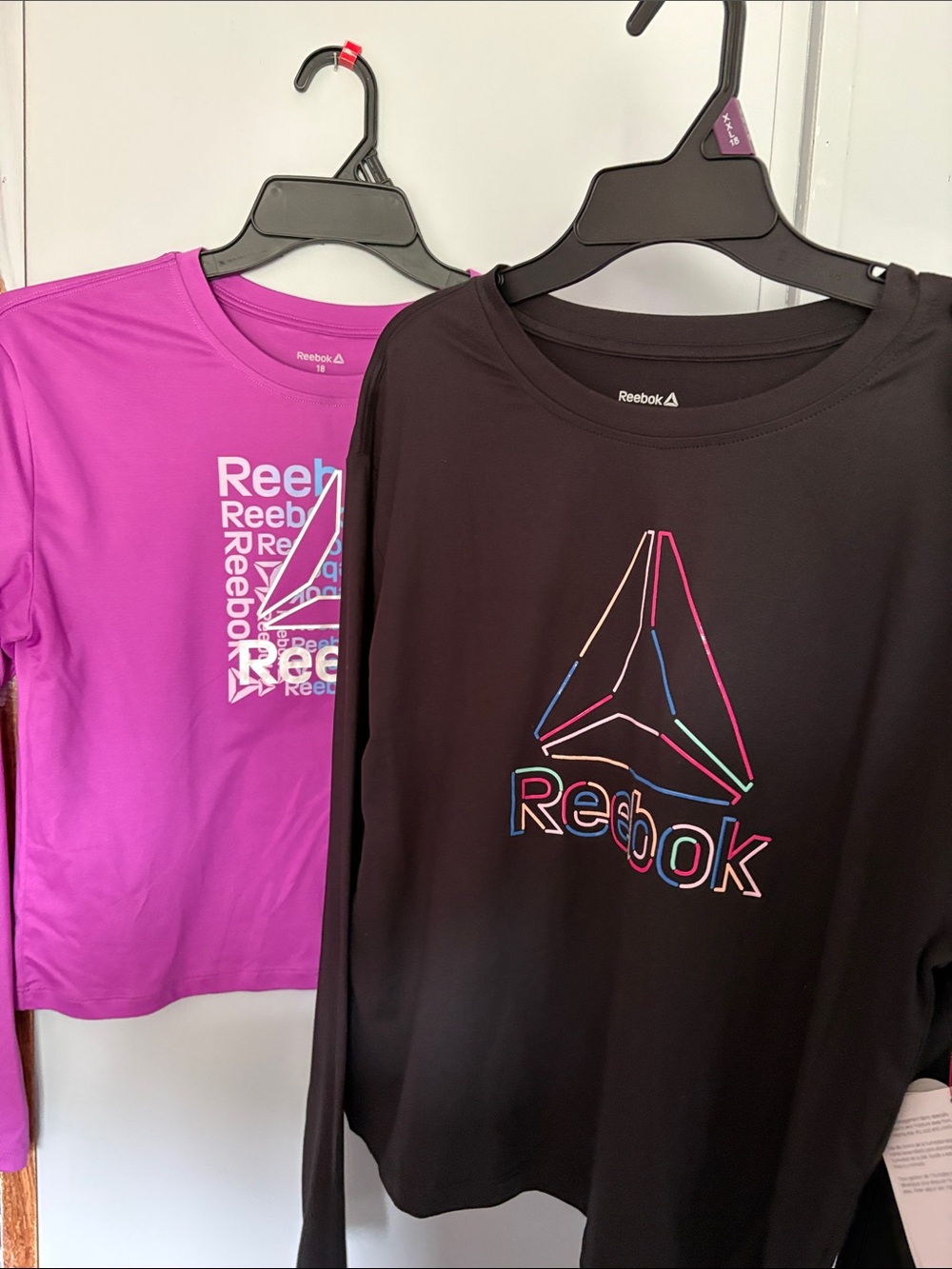 2 shirts Long sleeve Reebok size XXL (18)